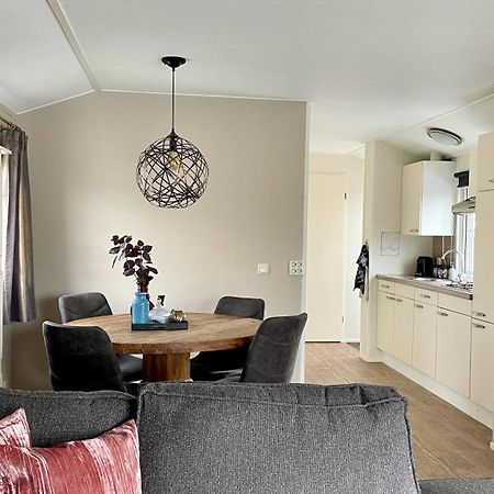 Chalet Makkum C99B Met Prive Gelegen Tuin Aan Het Water Kültér fotó