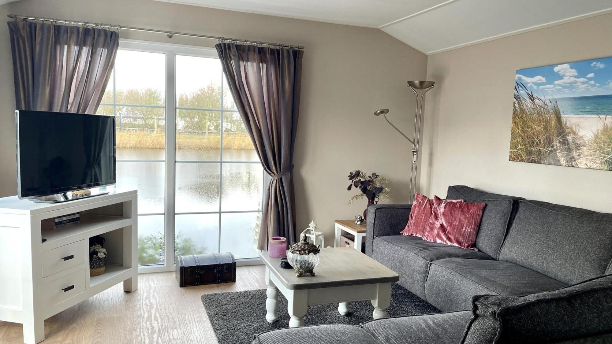Chalet Makkum C99B Met Prive Gelegen Tuin Aan Het Water Kültér fotó