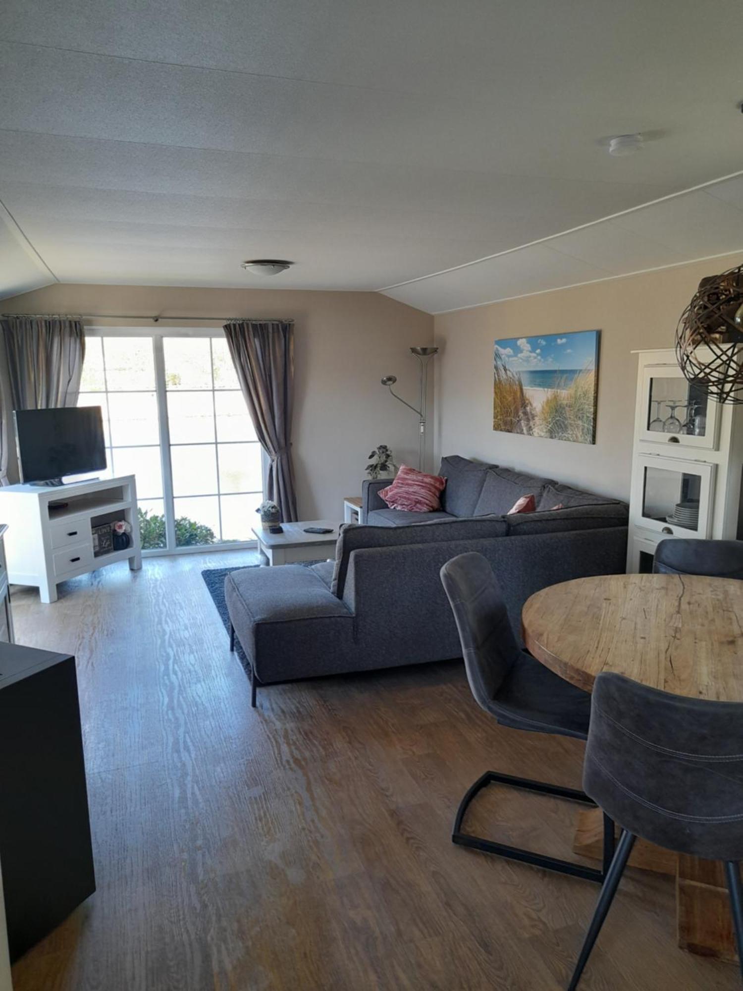 Chalet Makkum C99B Met Prive Gelegen Tuin Aan Het Water Kültér fotó