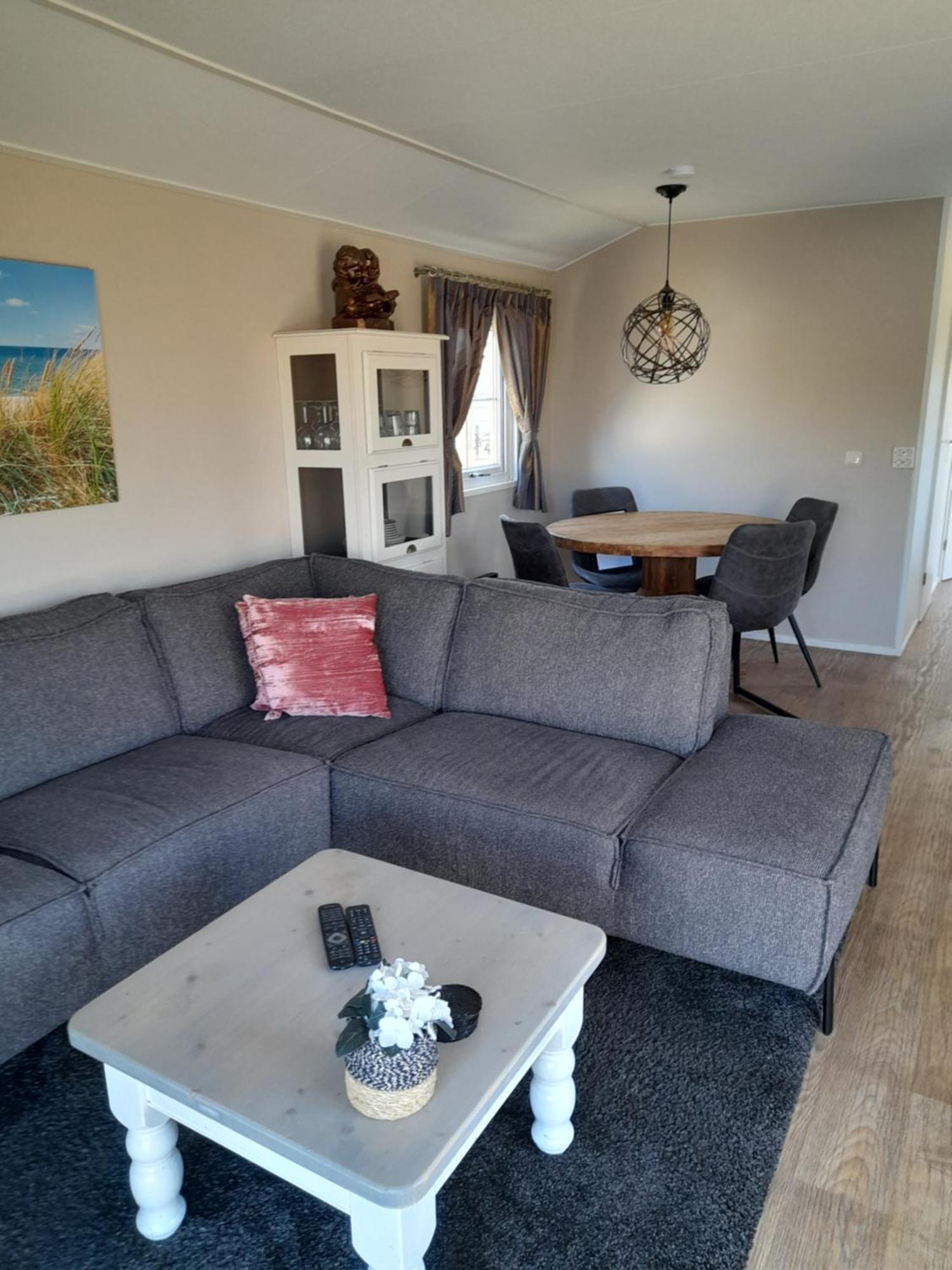 Chalet Makkum C99B Met Prive Gelegen Tuin Aan Het Water Kültér fotó