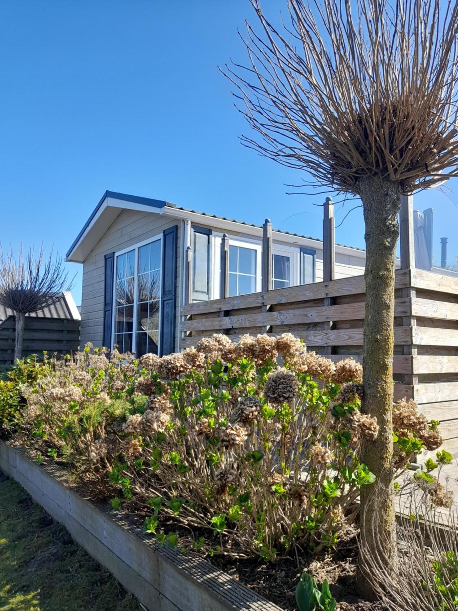Chalet Makkum C99B Met Prive Gelegen Tuin Aan Het Water Kültér fotó