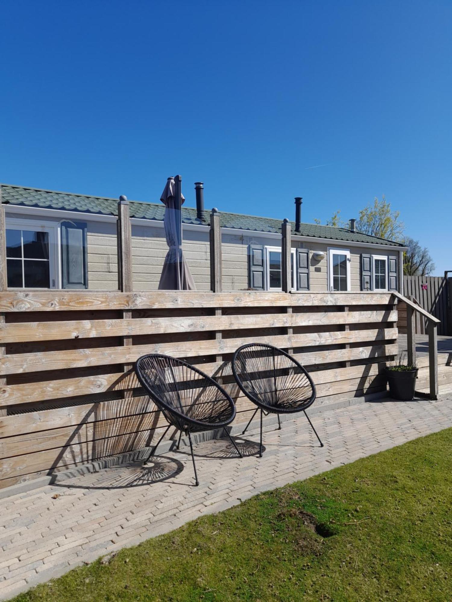 Chalet Makkum C99B Met Prive Gelegen Tuin Aan Het Water Kültér fotó