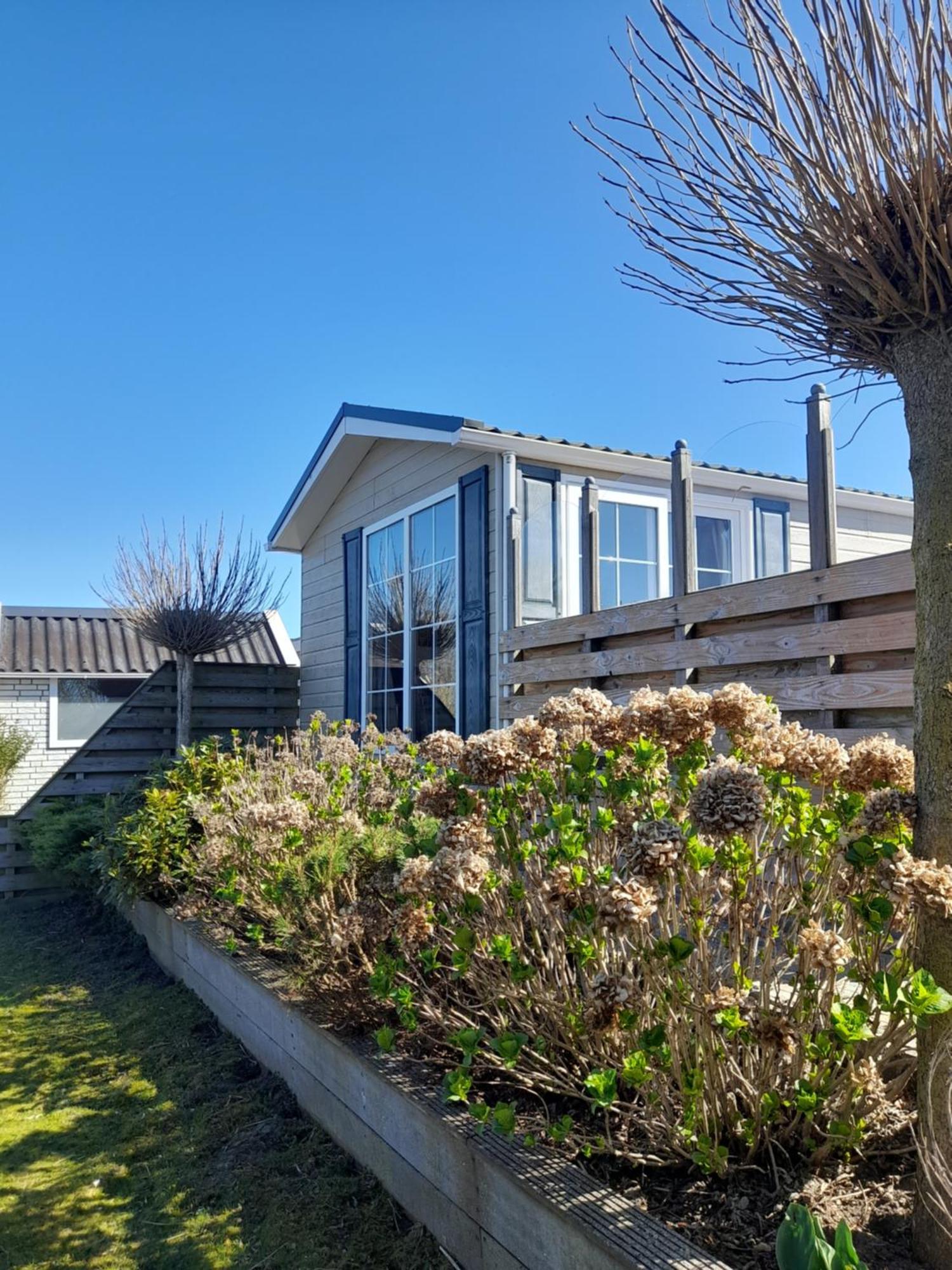Chalet Makkum C99B Met Prive Gelegen Tuin Aan Het Water Kültér fotó